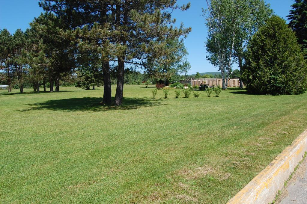 Auberge Godard Nominingue Exterior photo