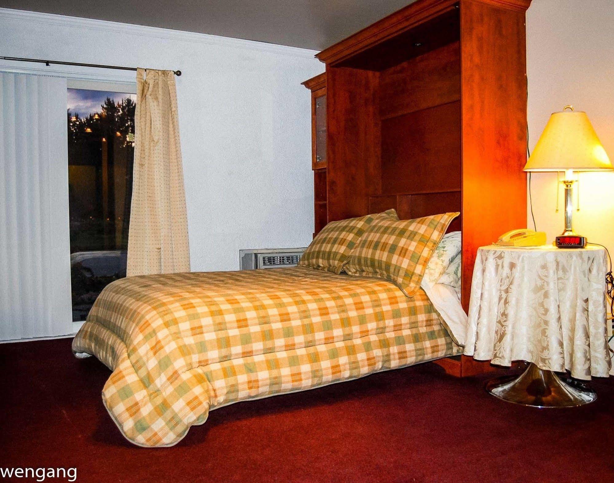 Auberge Godard Nominingue Exterior photo